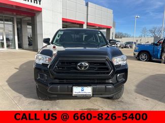 Used 2021 Toyota Tacoma SR video 2