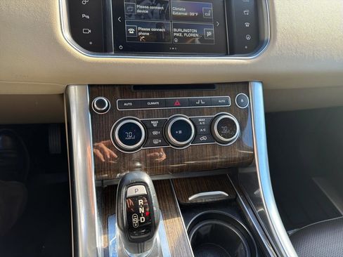 Used 2016 Land Rover Range Rover Sport HSE image 21
