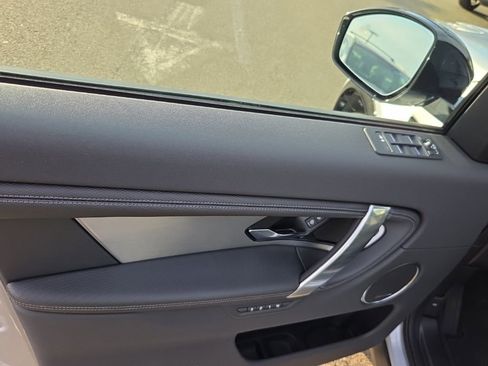 New 2026 Land Rover Discovery Sport Landmark image 11