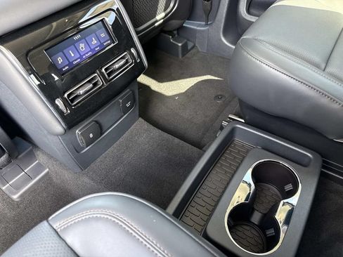 New 2026 Lincoln Aviator 2WD image 16