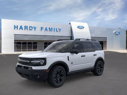 New 2026 Ford Bronco Sport Outer Banks w/ Outer Banks Tech Package+ AWD/4WD image 1