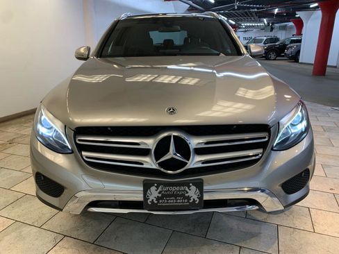 Used 2019 Mercedes-Benz GLC 300 4MATIC image 4