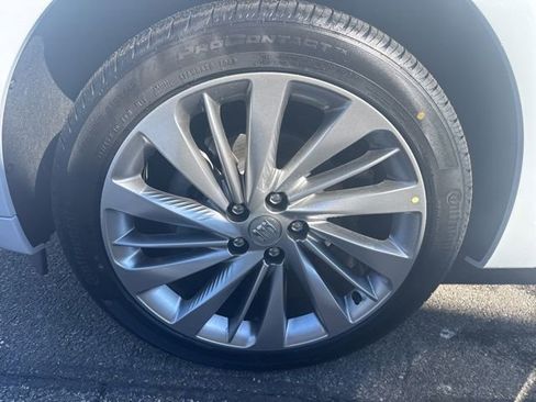 New 2026 Buick Envision Avenir image 6