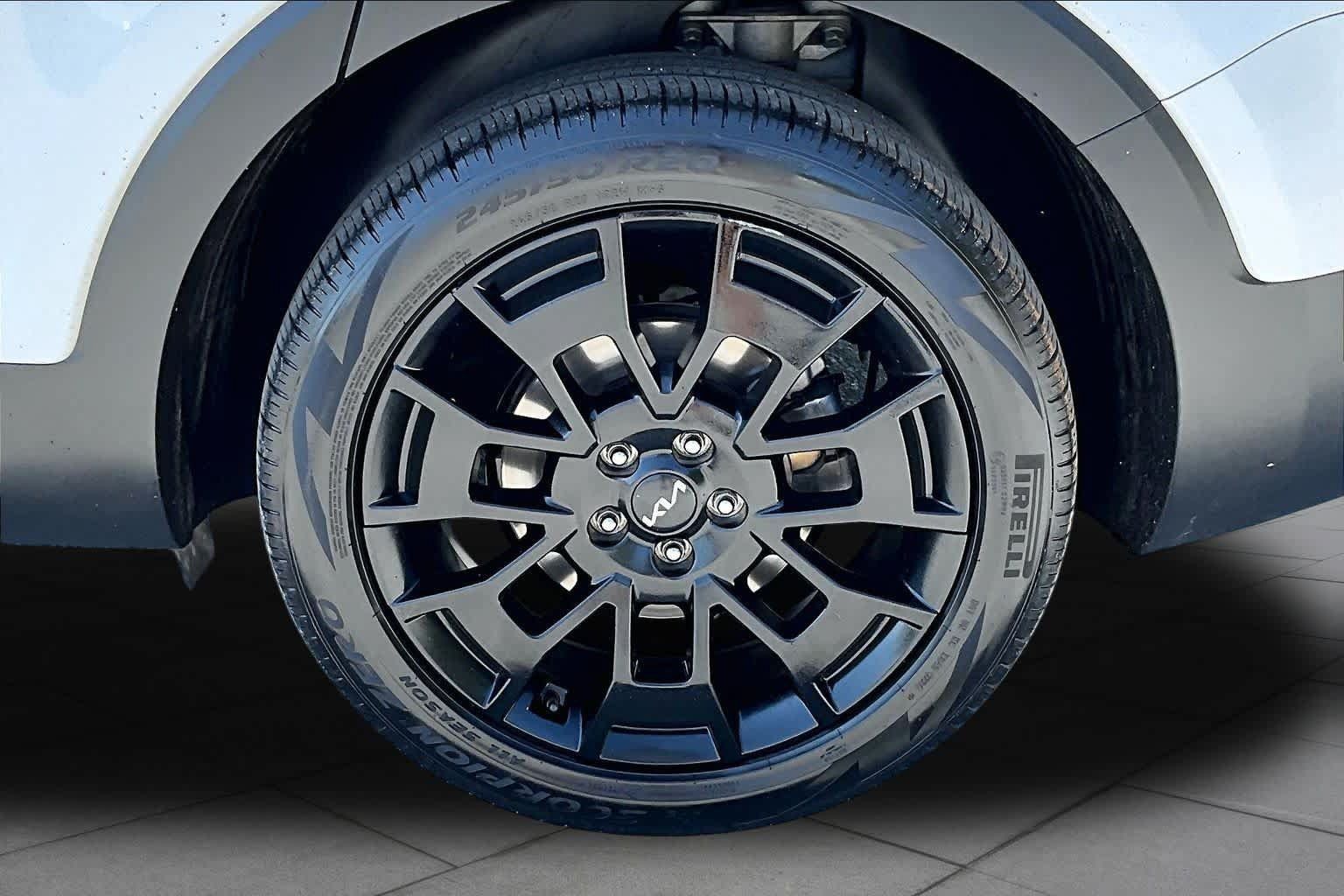 Used 2022 Kia Telluride EX w/ EX Premium Package AWD/4WD image 9
