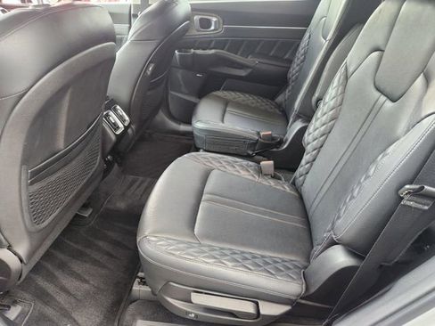 Used 2022 Kia Sorento SX Prestige AWD/4WD image 24