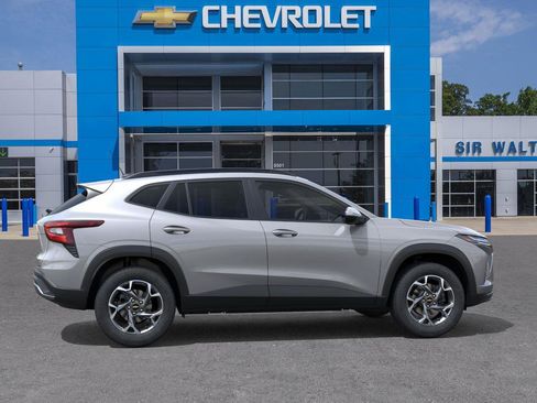 New 2026 Chevrolet Trax LT image 5