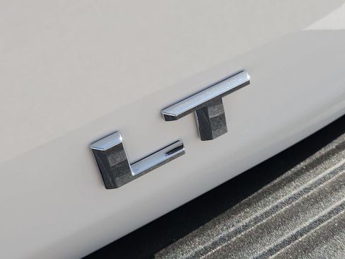 New 2026 Chevrolet Suburban LT w/ Comfort Package RWD image 7