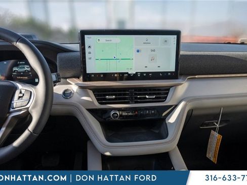 New 2026 Ford Explorer Active w/ Active Comfort Package image 8