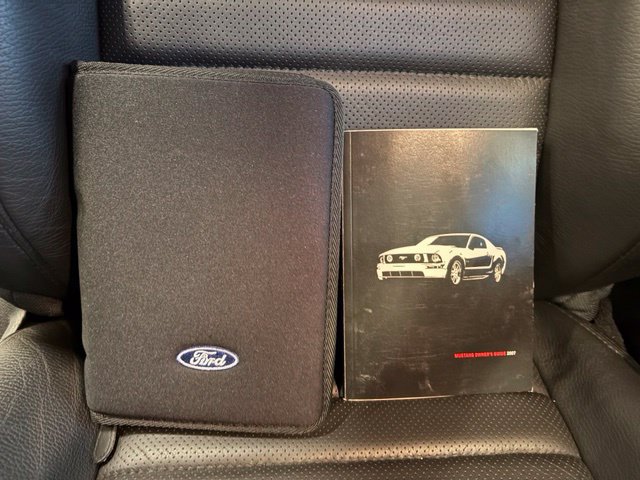 Used 2007 Ford Mustang Shelby GT500 RWD image 25