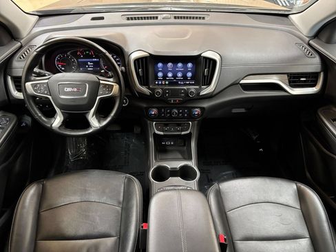 Used 2024 GMC Terrain SLT AWD/4WD image 30