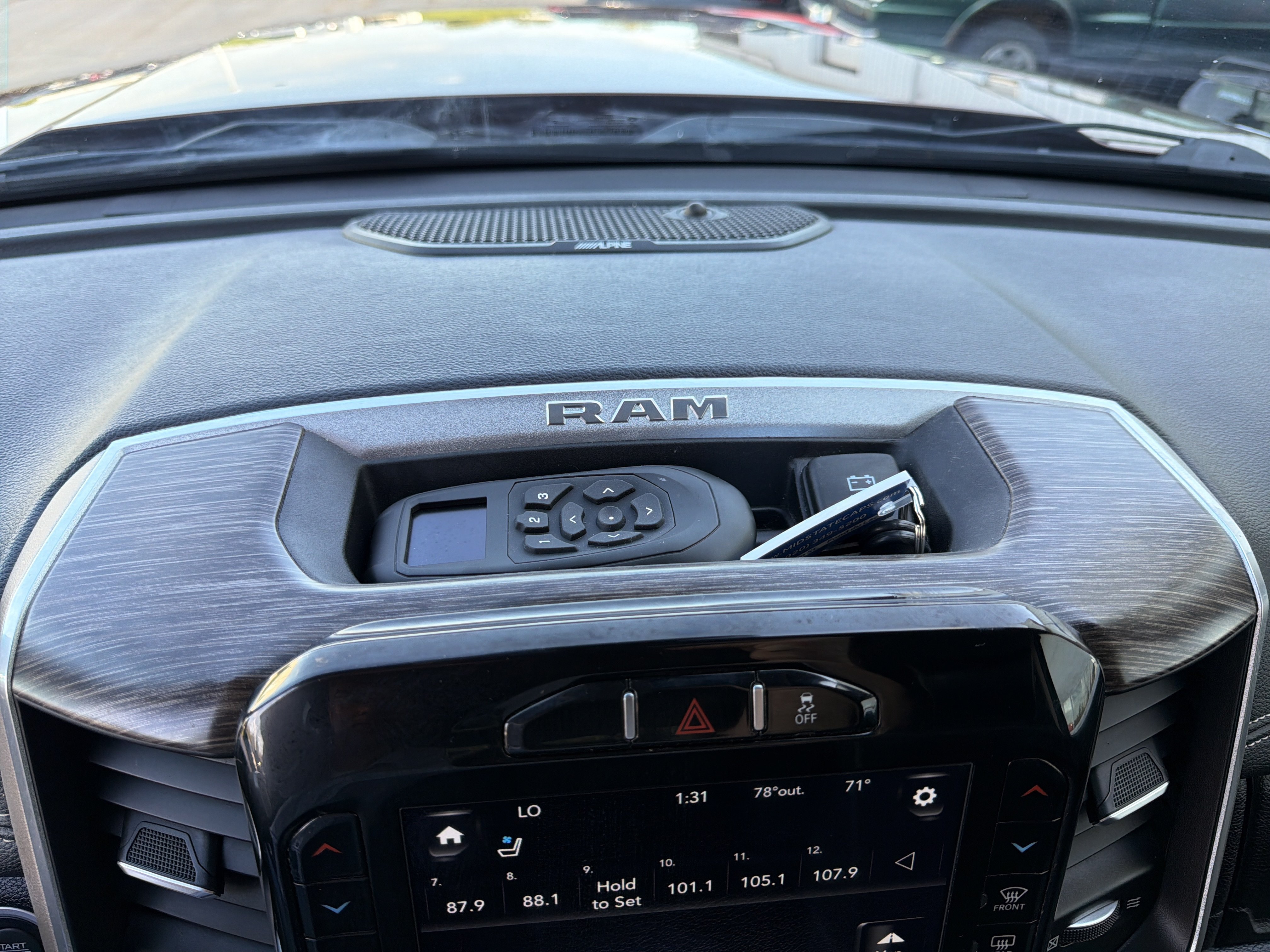 Used 2021 RAM 2500 Laramie AWD/4WD image 40