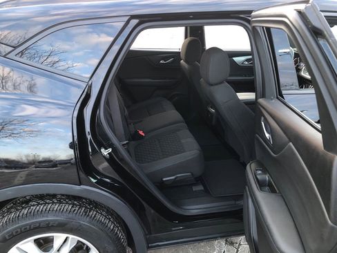 Used 2020 Chevrolet Blazer LT image 24