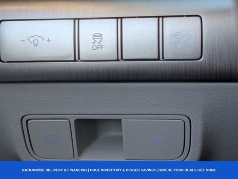 Used 2024 Hyundai Kona Limited image 43