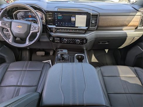 Used 2023 Chevrolet Silverado 1500 High Country w/ High Country Premium Package image 16