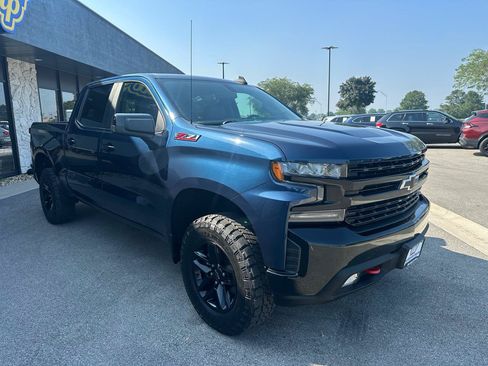 Used 2020 Chevrolet Silverado 1500 LT Trail Boss AWD/4WD image 9