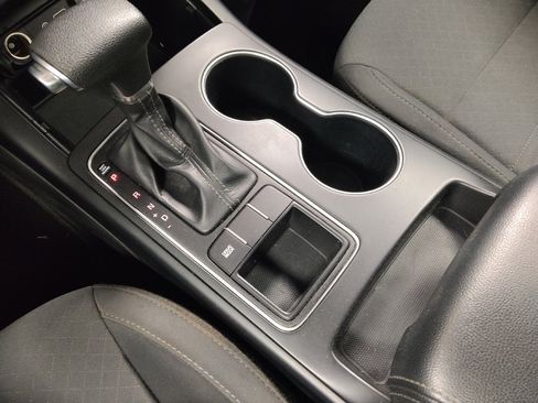 Used 2019 Kia Sorento FWD image 26