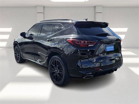 Certified 2023 Chevrolet Blazer RS w/ Driver Confidence II Package image 3
