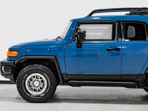 Used 2014 Toyota FJ Cruiser 4WD w/ Trail Teams Ultimate Edition image 14