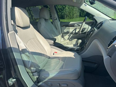 Used 2015 Buick Enclave Leather FWD image 23