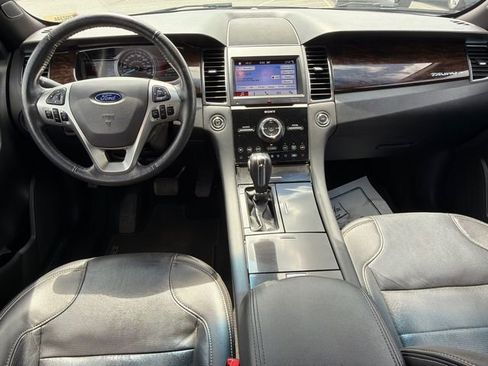 Used 2019 Ford Taurus Limited FWD image 22