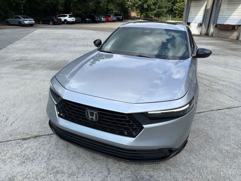 Used 2023 Honda Accord Sport image 4