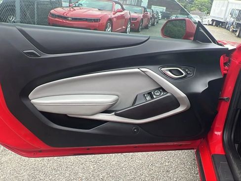 Used 2020 Chevrolet Camaro LT image 21