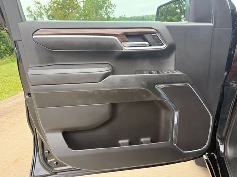 Used 2023 Chevrolet Silverado 1500 RST AWD/4WD image 23