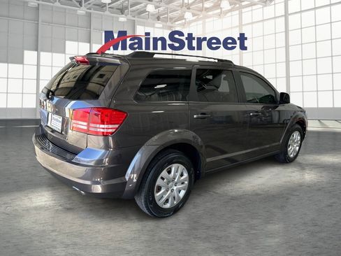Used 2018 Dodge Journey SE w/ Popular Equipment Group image 5