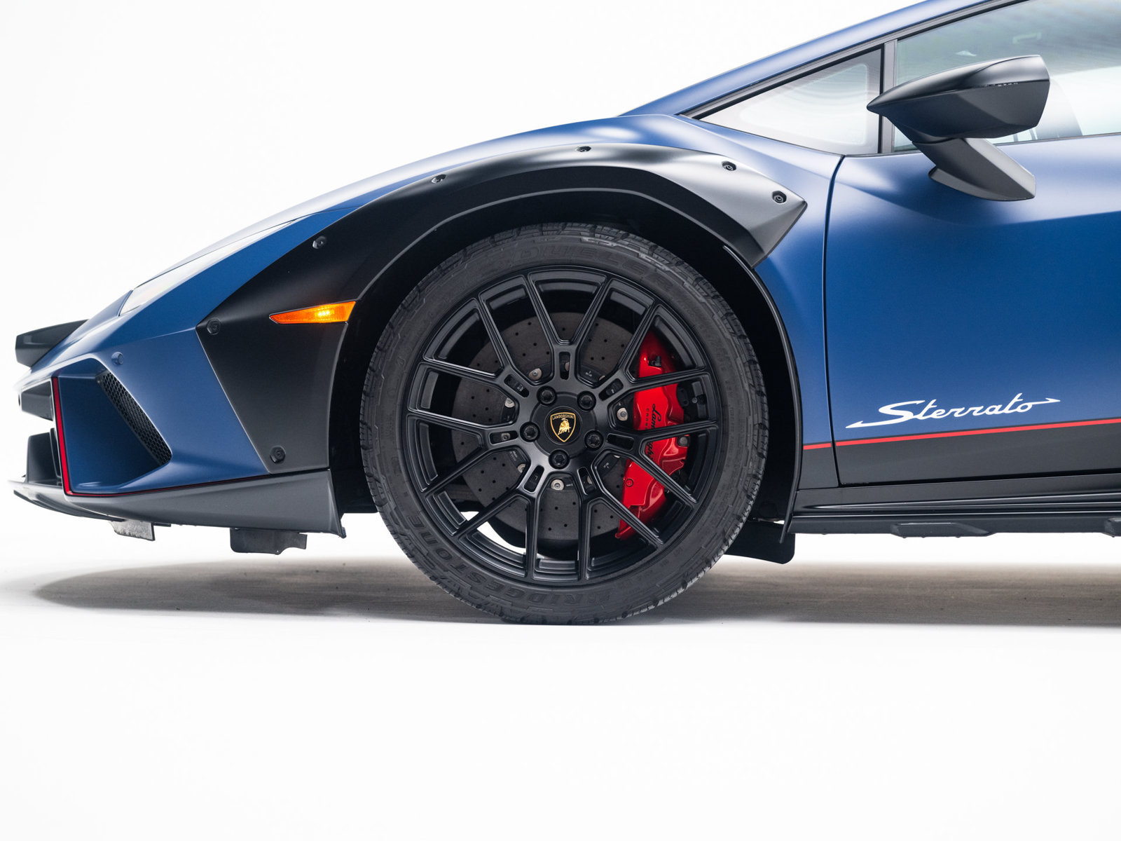 Used 2023 Lamborghini Huracan Sterrato AWD/4WD image 9