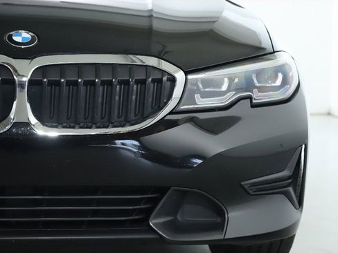 Used 2022 BMW 330i xDrive Sedan w/ Premium Package 2 image 44