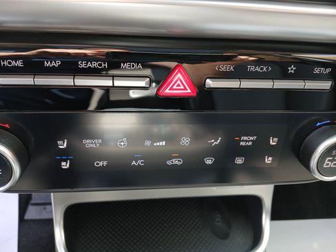 New 2026 Hyundai Ioniq 9 Limited image 29