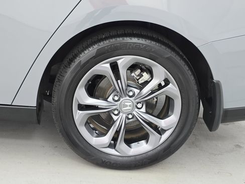 Used 2024 Honda Accord EX-L image 31