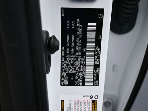 Used 2023 Lexus GX 460 Premium image 19