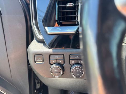 Certified 2022 Chevrolet Silverado 1500 RST AWD/4WD image 21