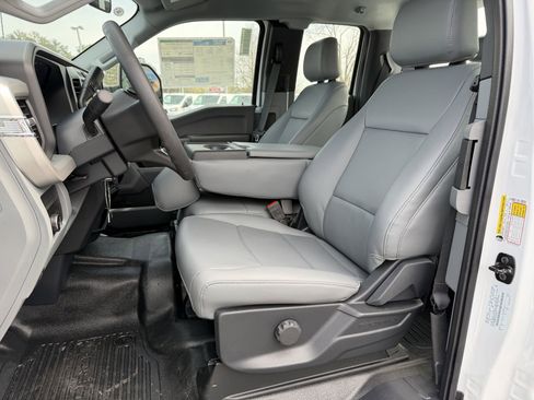 New 2026 Ford F250 XL w/ XL Driver Assist Package AWD/4WD image 18