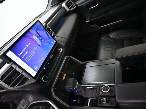 Used 2024 Toyota Tundra Platinum image 17