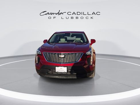 Certified 2023 Cadillac XT4 Luxury w/ Cold Weather Package image 3