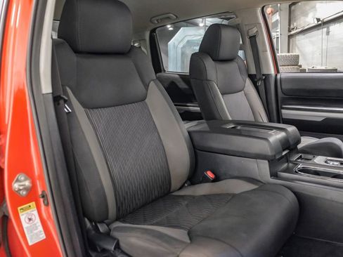 Used 2017 Toyota Tundra SR5 image 31