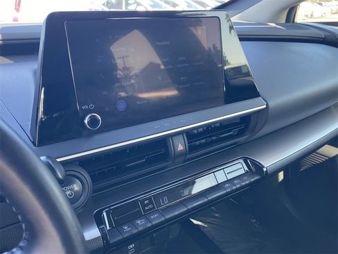 Certified 2024 Toyota Prius LE image 27