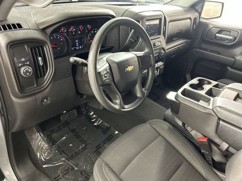 Used 2023 Chevrolet Silverado 1500 Custom image 12