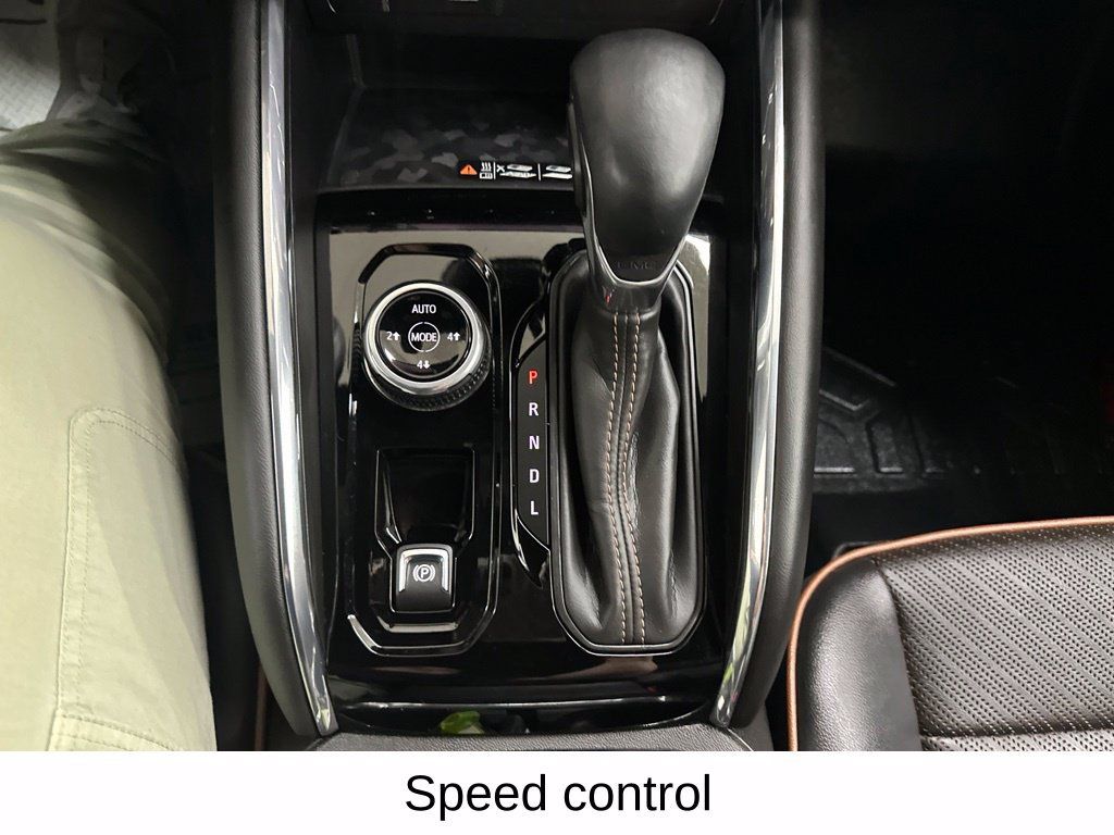 Used 2024 GMC Canyon AT4 w/ AT4 Premium Package AWD/4WD image 49