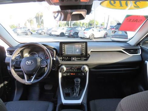 Used 2019 Toyota RAV4 XLE w/ Convenience Package image 20