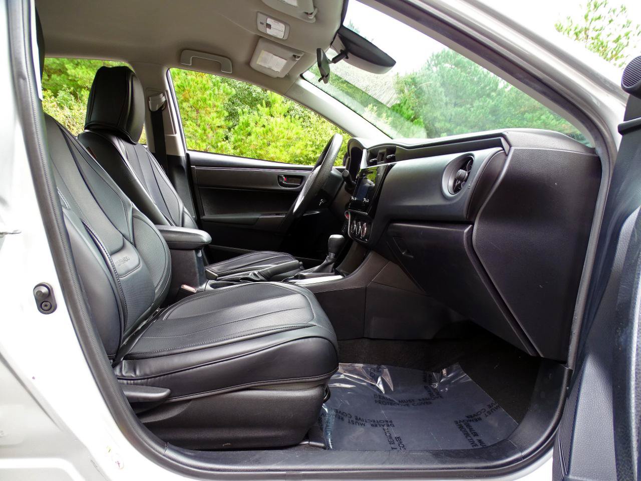 Used 2017 Toyota Corolla L FWD image 22