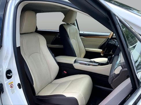 Used 2019 Lexus RX 350L FWD image 9