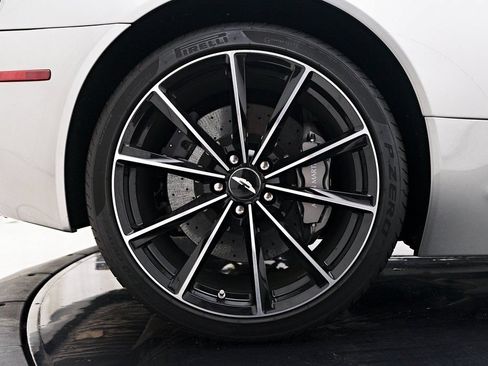 Used 2016 Aston Martin DB9 GT RWD image 44