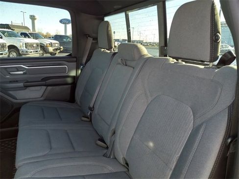 Used 2021 RAM 1500 Big Horn image 12