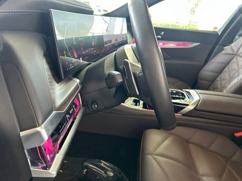 Used 2026 BMW 740i xDrive AWD/4WD image 49
