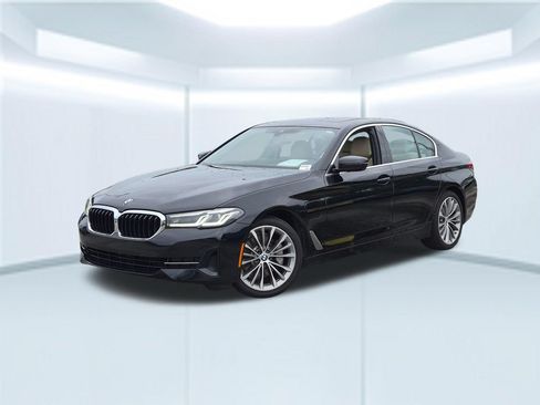 Used 2021 BMW 530e w/ Premium Package RWD image 1