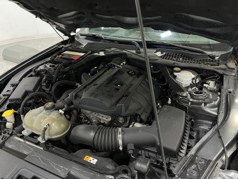 Used 2018 Ford Mustang Premium image 26