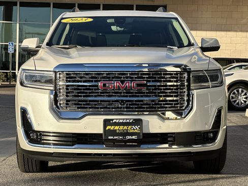 Used 2023 GMC Acadia Denali w/ Denali Ultimate Package image 9